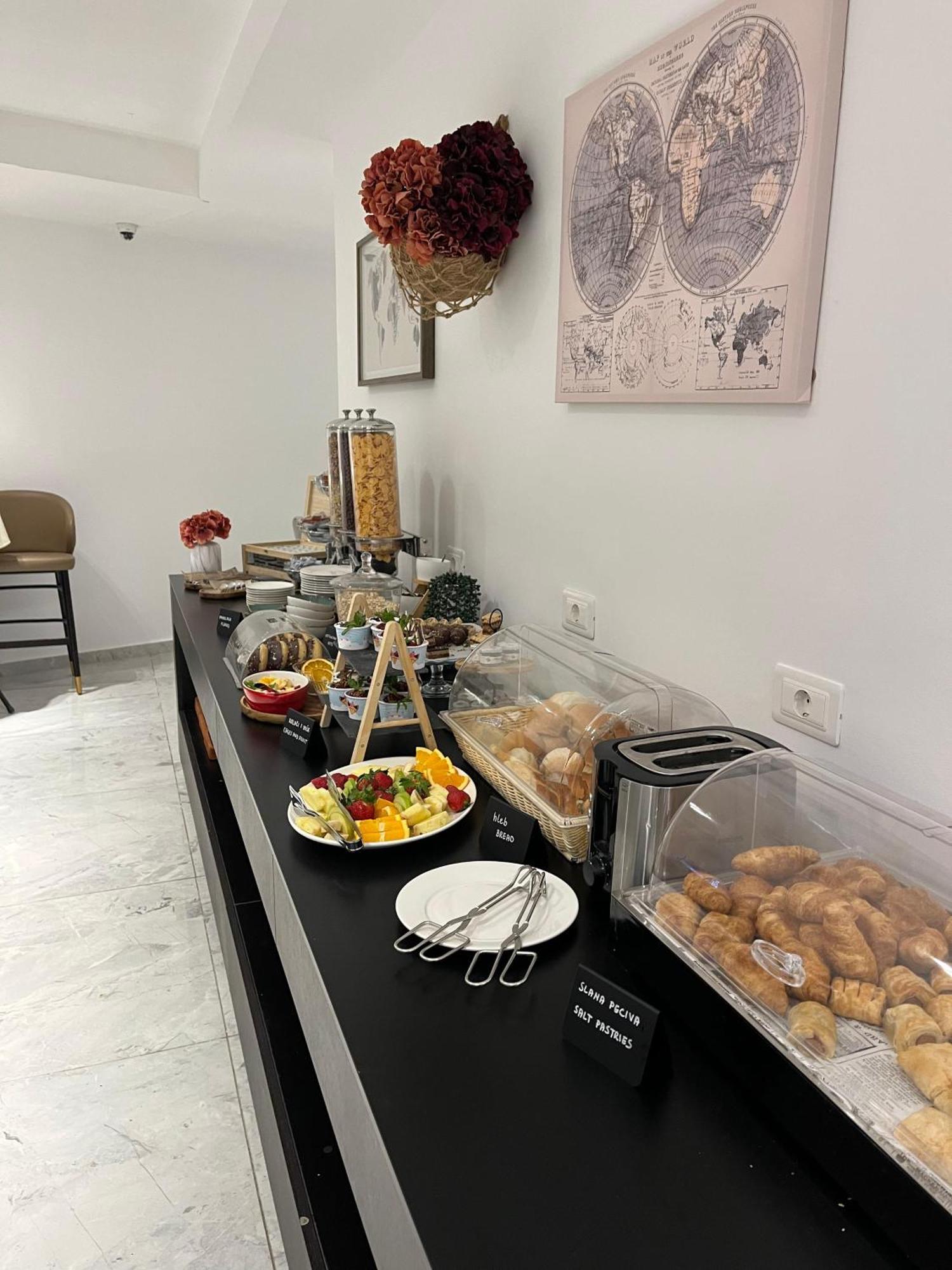 Green Stone Apartments Hotel 拉法洛维奇 外观 照片